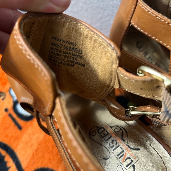 🤎 unlisted wedges size 7.5 🤎 - Picture 2 of 4